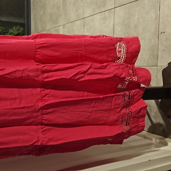 Hot Pink linen dess with broderie lace - Picture 3 of 4